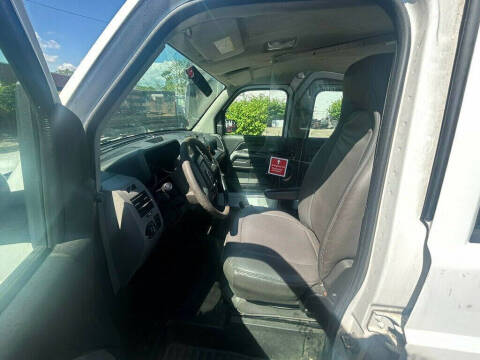 2014 AM General MV-1