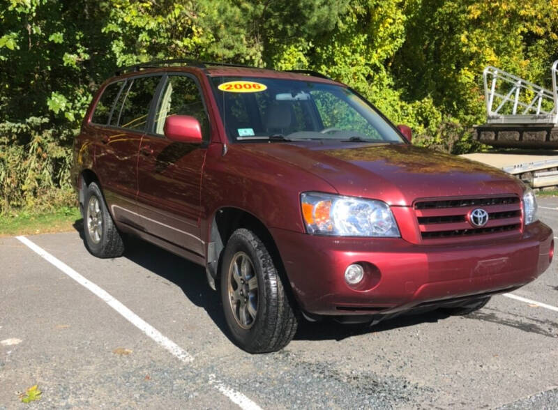 2006 Toyota Highlander for sale at T & Q Auto in Cohoes NY