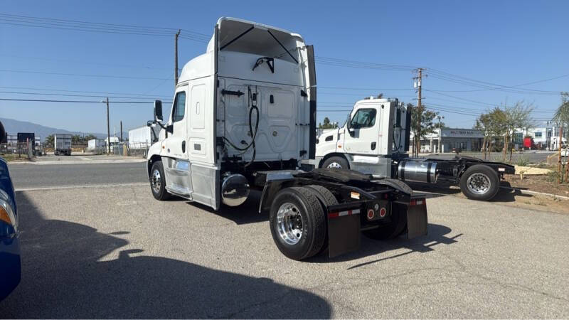 2019 Freightliner Cascadia