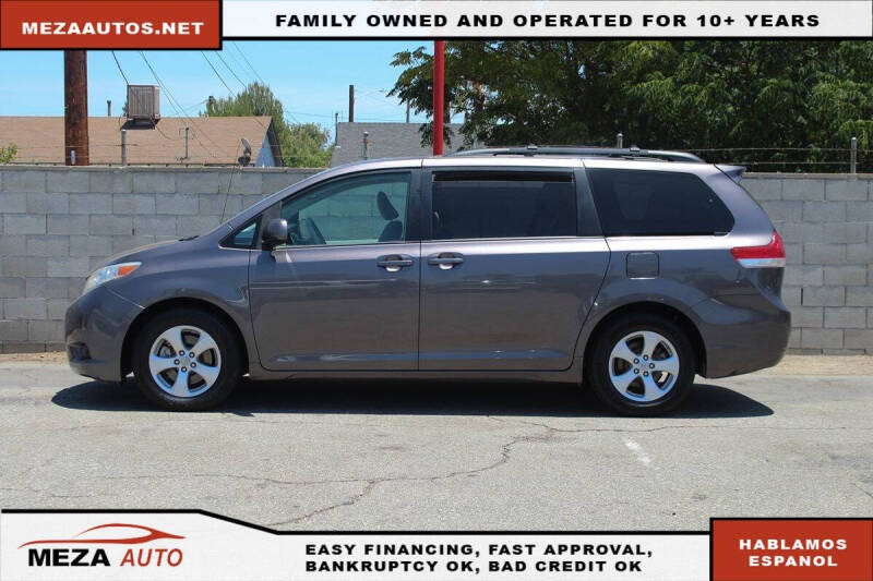 2012 Toyota Sienna