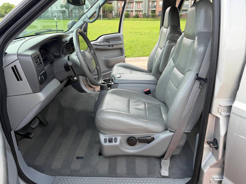 2002 Ford Excursion XLT