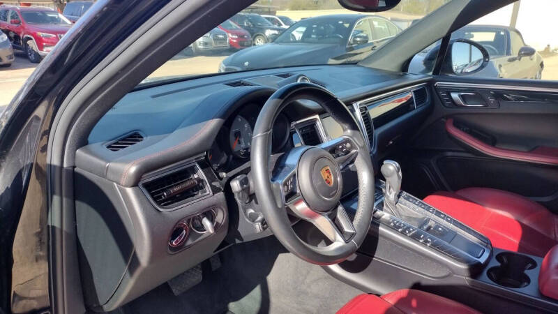 2016 Porsche Macan S