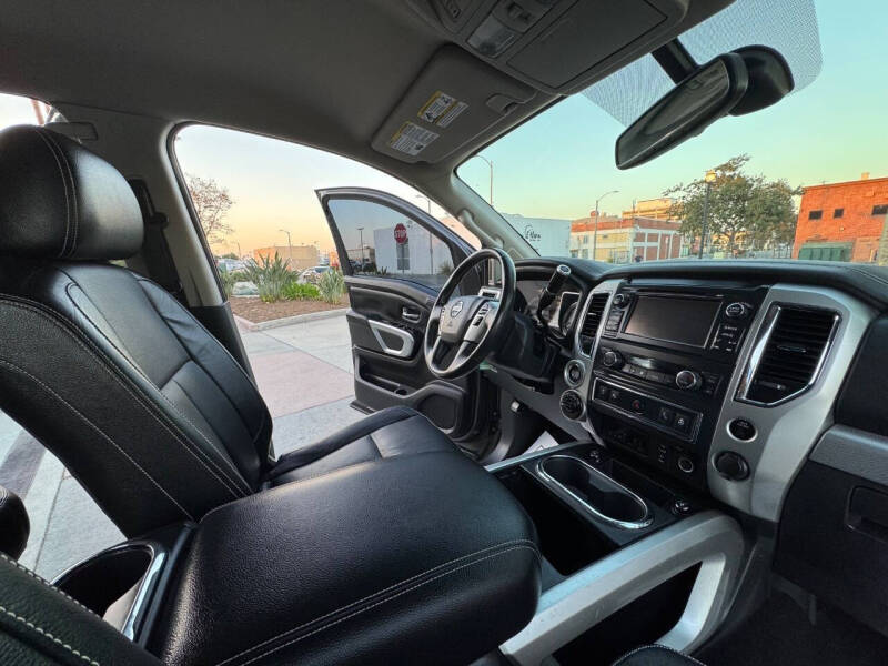 2017 Nissan Titan PRO-4X