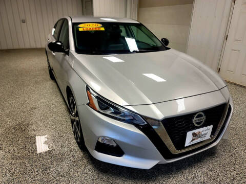 2020 Nissan Altima for sale at LaFleur Auto Sales in North Sioux City SD