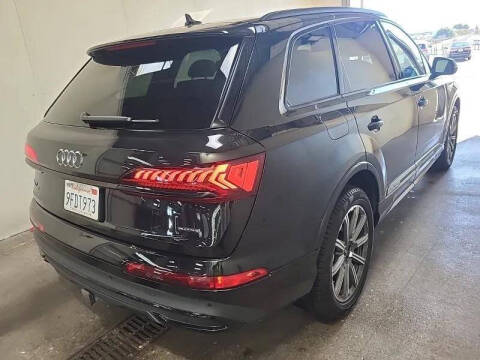 2023 Audi Q7 quattro Premium Plus 45 TFSI