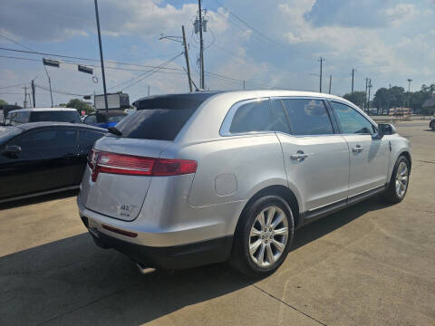 2016 Lincoln MKT EcoBoost