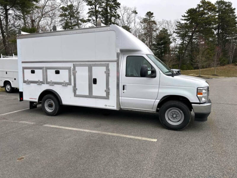 2027 Ford E-Series