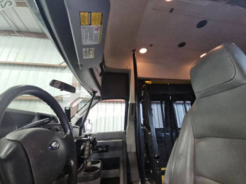 2014 Ford E-Series E-350 SD