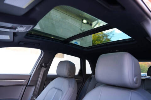 2024 Audi Q3 quattro S line Premium 45 TFSI