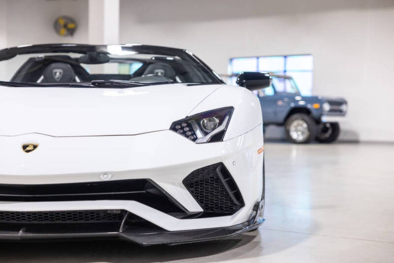 2019 Lamborghini Aventador LP 740-4 S