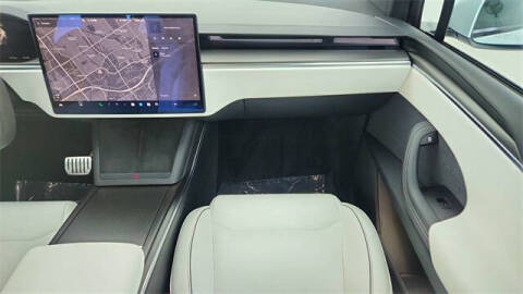 2024 Tesla Model X Plaid