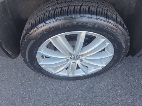 2014 Volkswagen Tiguan S 4Motion