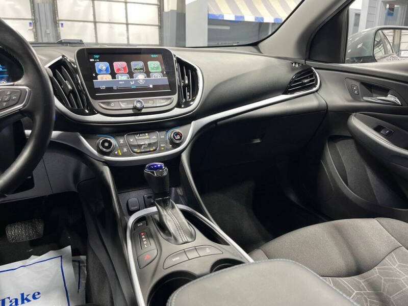 2018 Chevrolet Volt LT