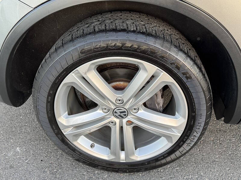 2014 Volkswagen Touareg V6 R-Line