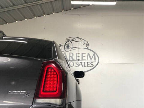 2018 Chrysler 300 S