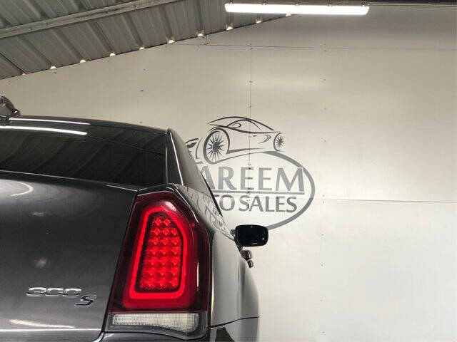 2018 Chrysler 300 S