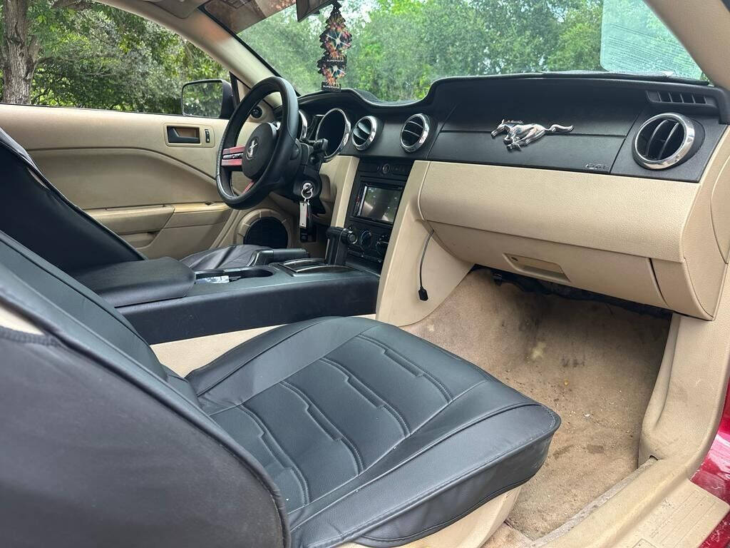 2006 FORD Mustang Coupe - $8,995