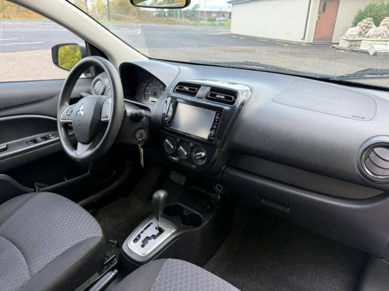 2018 Mitsubishi Mirage ES