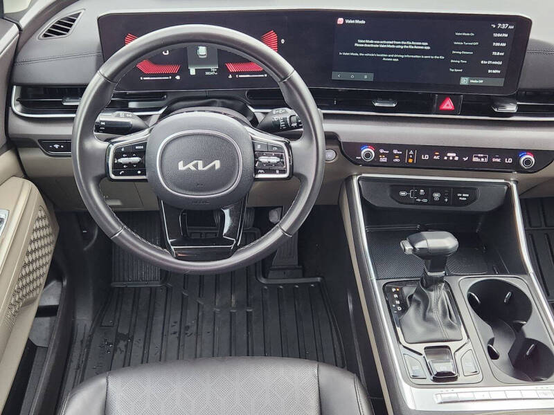 2025 Kia Carnival EX