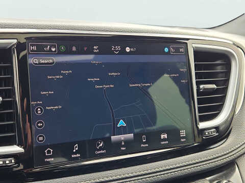 2024 Chrysler Pacifica Plug-In Hybrid Select