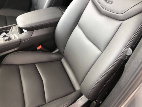 2025 Cadillac XT6 Luxury