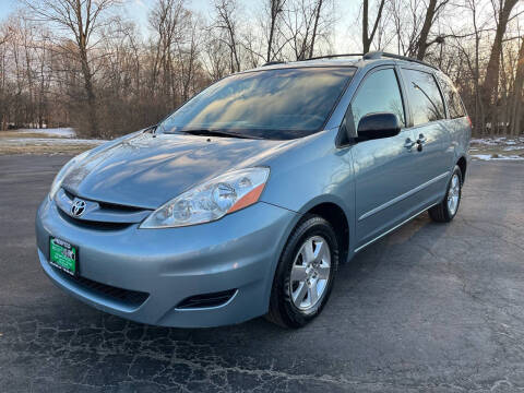 2006 Toyota Sienna for sale at FREDDY'S BIG LOT in Delaware OH