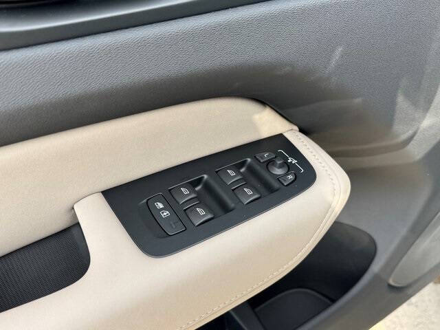 2026 Volvo XC60 B5 Core