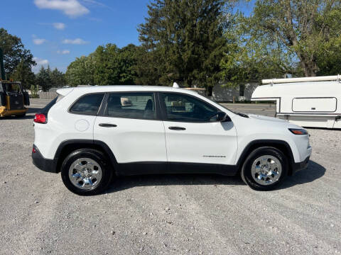 2016 Jeep Cherokee for sale at MOES AUTO SALES in Spiceland IN