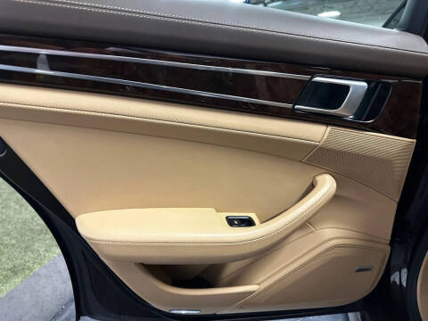 2018 Porsche Panamera