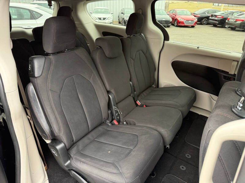 2018 Chrysler Pacifica Touring Plus