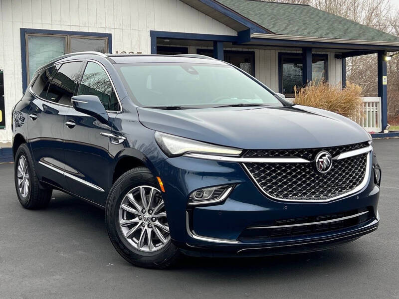 2023 Buick Enclave Essence