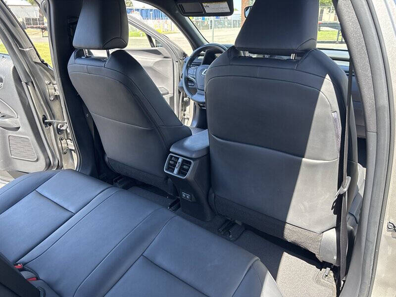 2020 Lexus UX 200