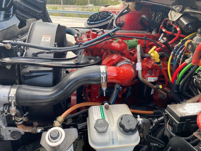 2015 Freightliner M2 106