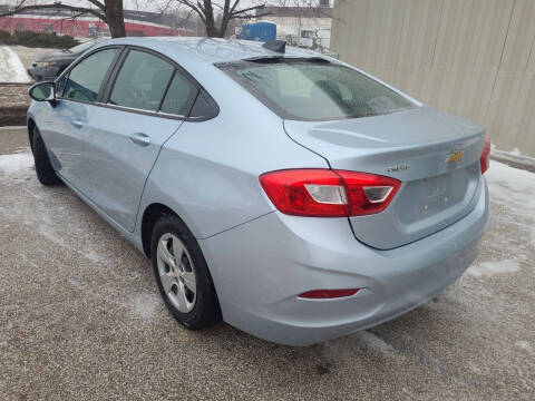 2017 Chevrolet Cruze LS Auto
