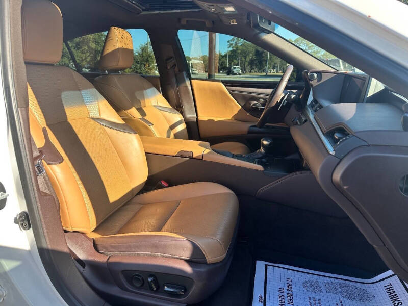 2019 Lexus ES 350 Luxury