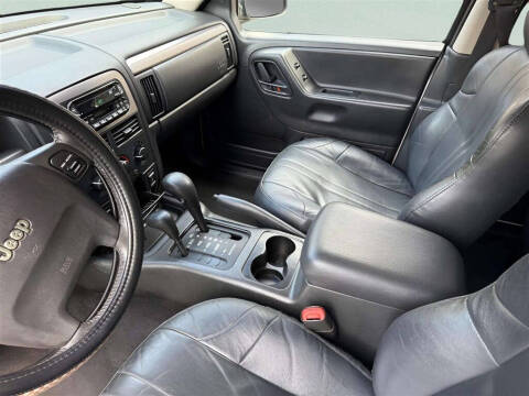 2002 Jeep Grand Cherokee Laredo
