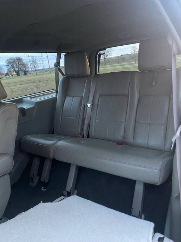 2010 Lincoln Navigator L