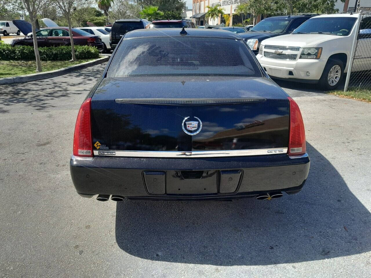 2009 Cadillac DTS Sedan - $5,450