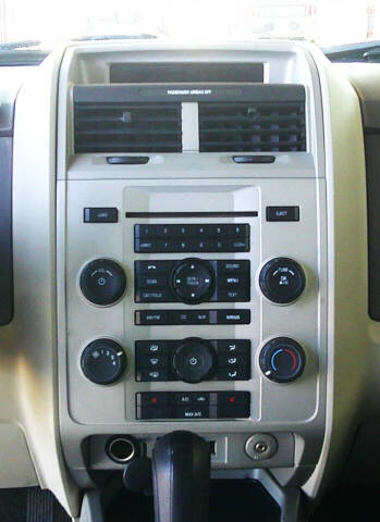 2011 Ford Escape XLT