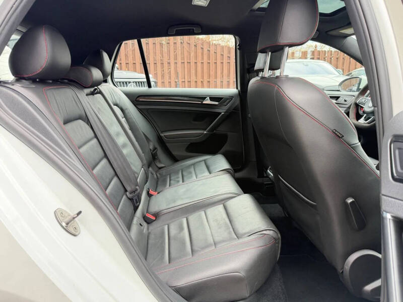 2017 Volkswagen Golf GTI