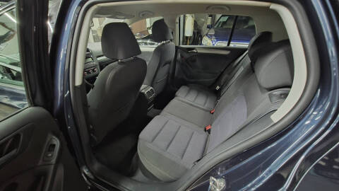 2013 Volkswagen Golf 2.5L PZEV