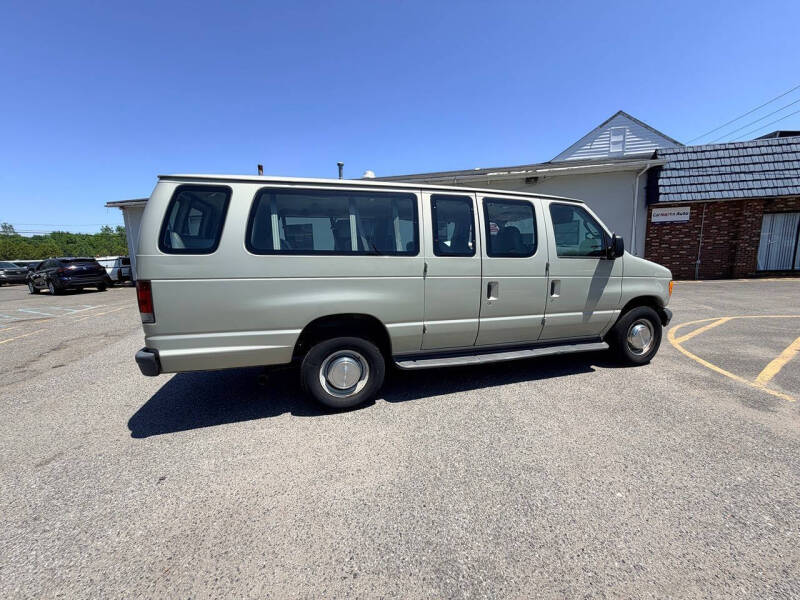 2006 Ford E-Series E-350 SD XL