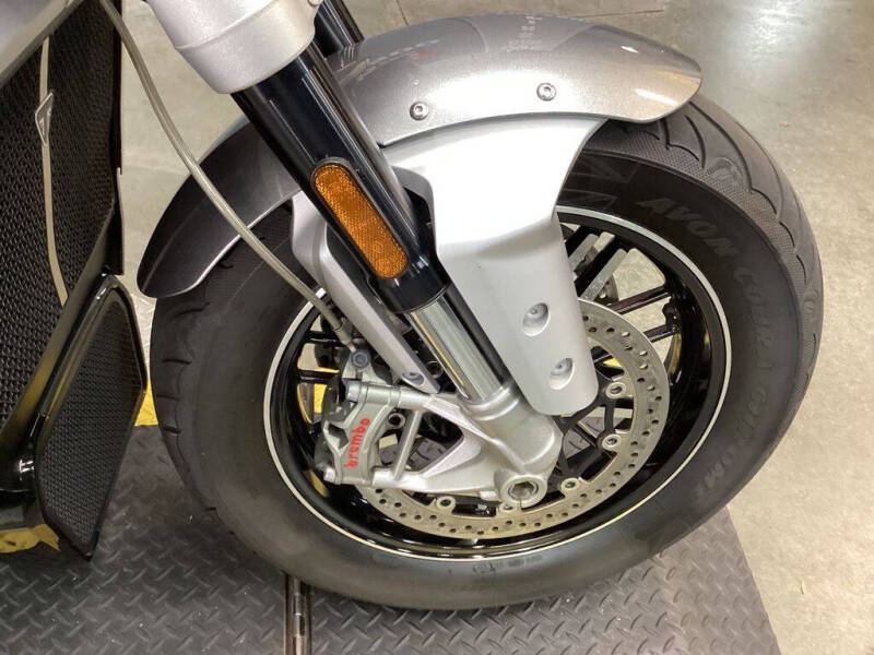 2022 Triumph Rocket 3 GT Silver Ice &amp; S