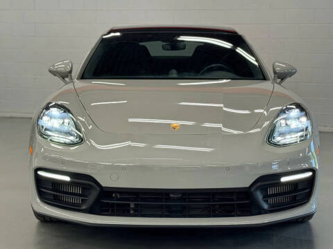 2022 Porsche Panamera 4S E-Hybrid