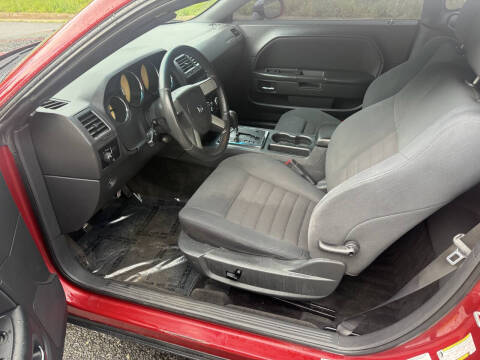 2010 Dodge Challenger SE