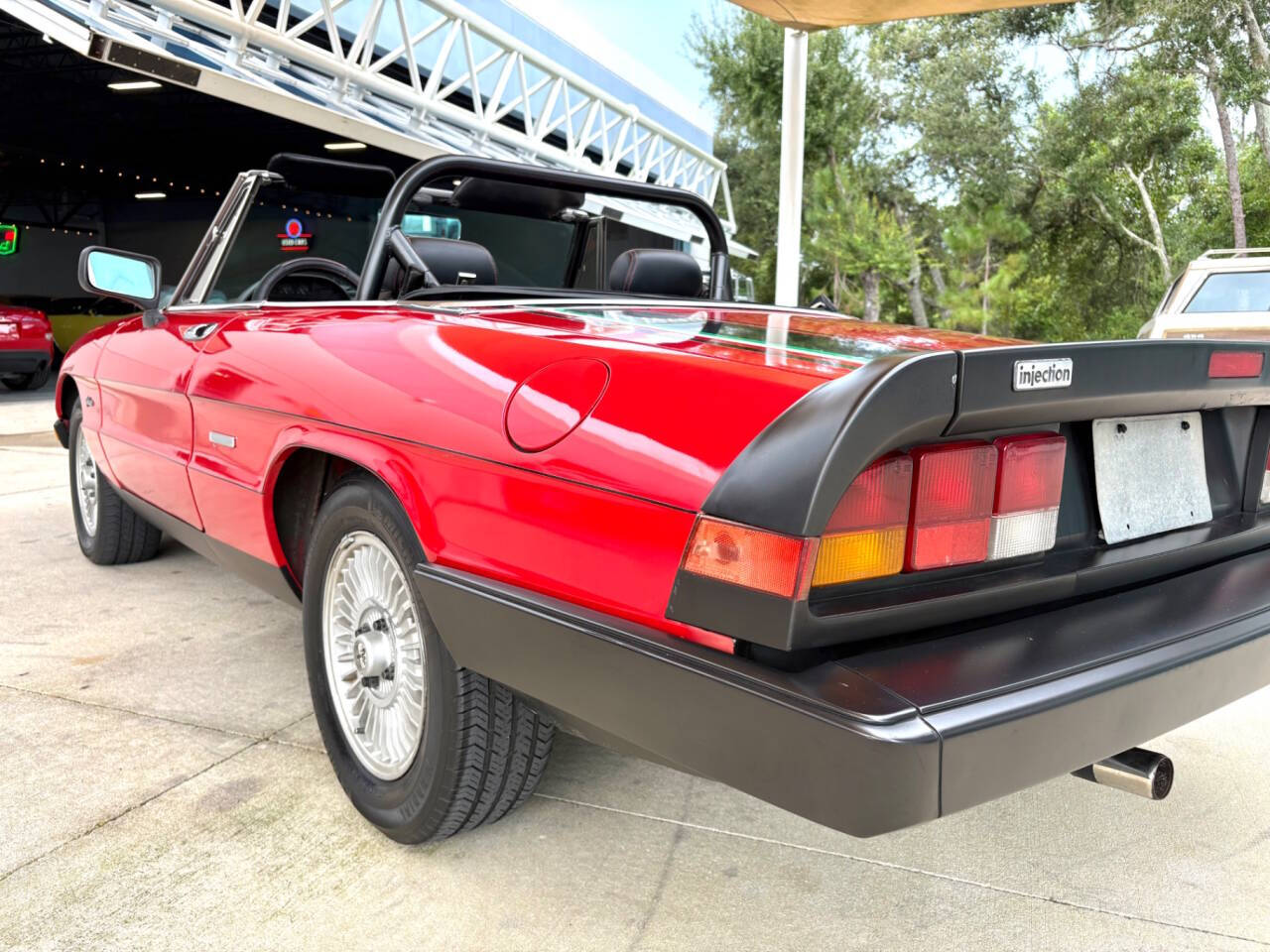 1986 Alfa Romeo Spider 14