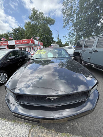 2007 Ford Mustang V6 Deluxe