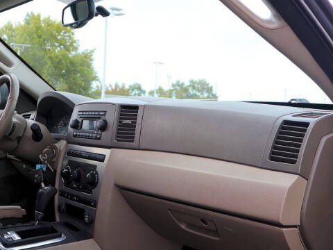 2005 Jeep Grand Cherokee Laredo