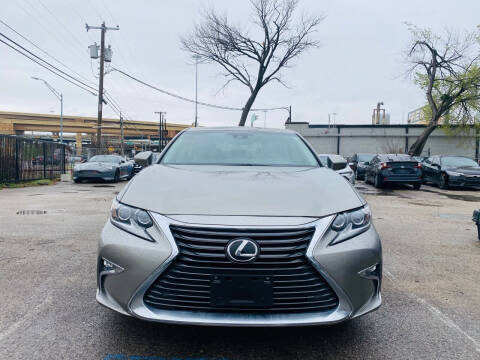 2017 Lexus ES 350 for sale at Makka Auto Sales in Dallas TX