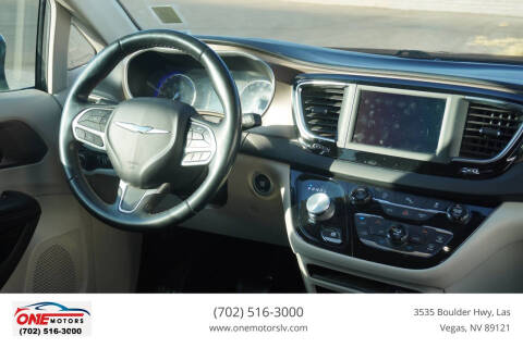 2018 Chrysler Pacifica Touring L